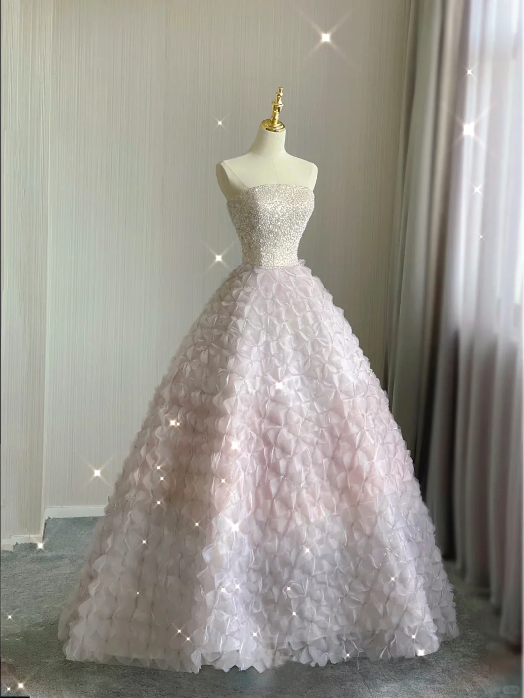Pretty Ball Gown Strapless Sequins Beads Long Prom Dresses Graduation Dress High School Classy Evening Dresses DP378 - Deanwangkt