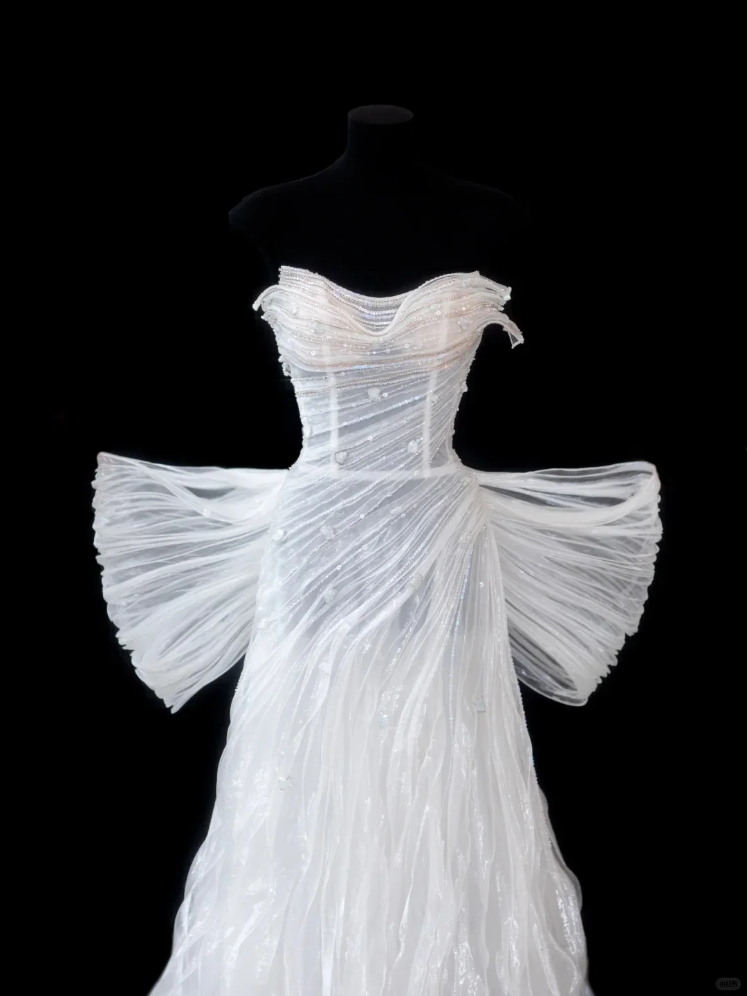 Timeless White Ball Gown Sweetheart Neck Beaded Wedding Dress Tulle Elegant Bridal Gown DP2889 - Deanwangkt