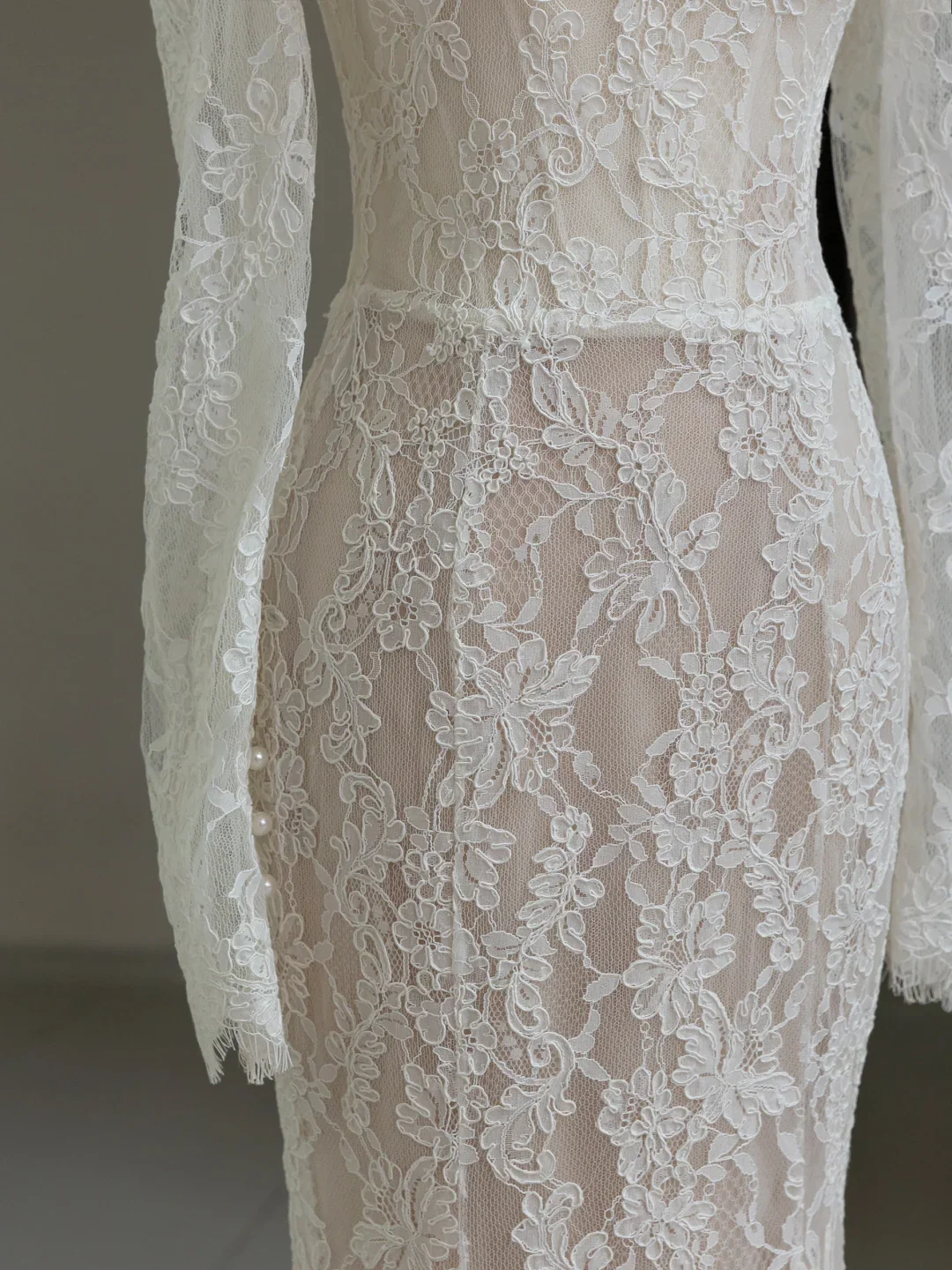 Modest Bridal Gown Mermaid Off The Shoulder White Long Sleeves Lace Wedding Dresses Elegant Bridal Gowns DH1138 - Deanwangkt