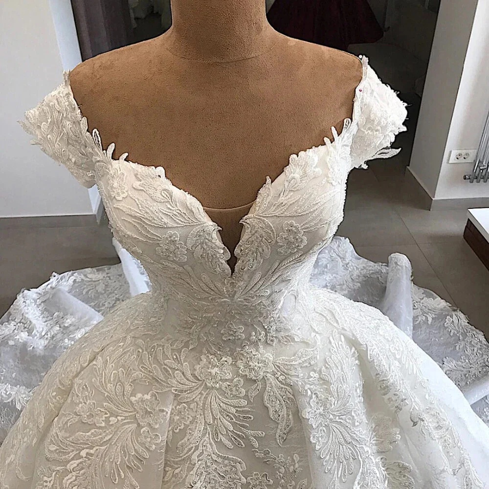 Unique Bridal Gown Ball Gown Off The Shoulder White Short Sleeves Lace Wedding Dresses Pretty Bridal Gowns DH1218 - Deanwangkt