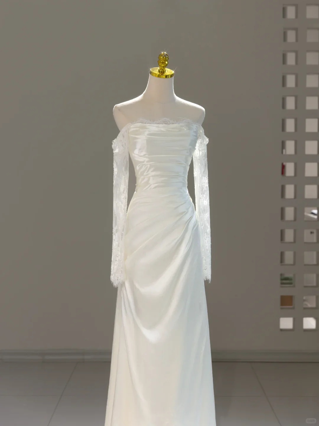 Unique Wedding Dress Mermaid Off The Shoulder Lace Long Sleeves Wedding Dresses Bridal Gowns DH2061 - Deanwangkt