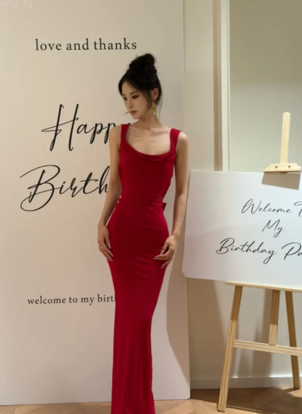 Chic Straps Sheath Red Long Prom Dresses Satin Red Birthday Dresses with Open Back DP3970 - Deanwangkt