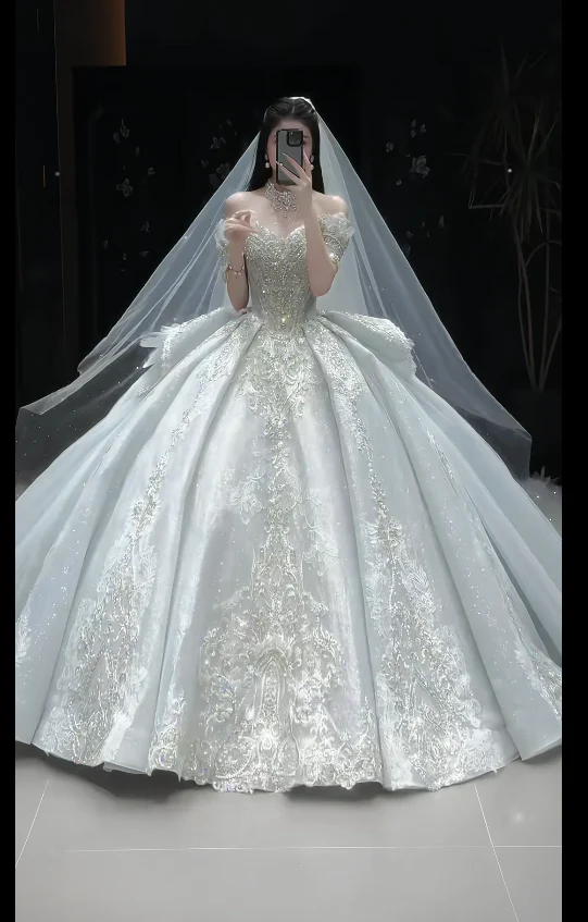 Timeless Off-Shoulder Ball Gown Long Wedding Dresses Rhinestone Tulle White Bridal Gowns Short-Sleeve Bridal Dresses DP3791 - Deanwangkt