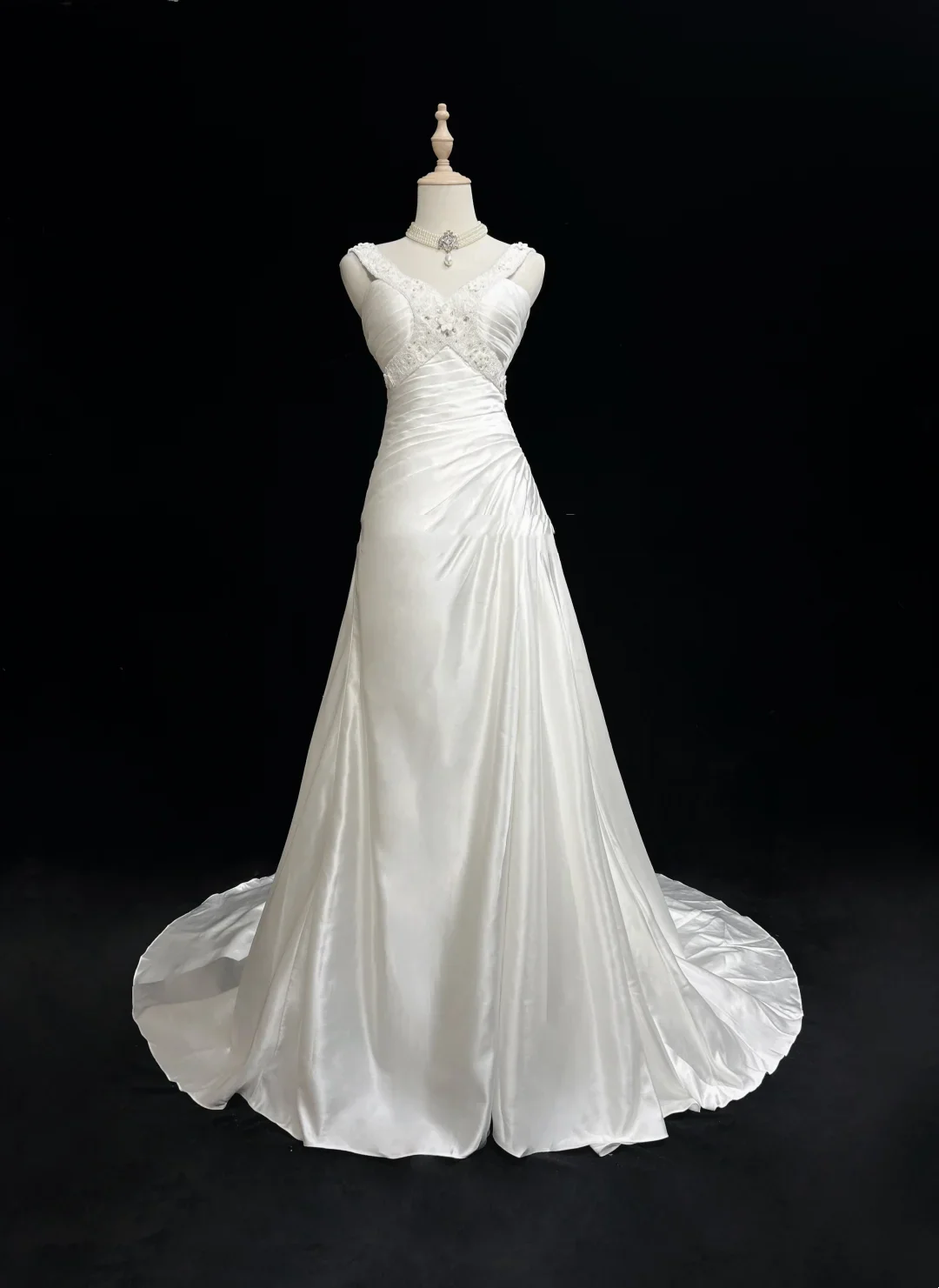 Unique Wedding Dress A Line V Neck White Satin Beads 90s Wedding Dresses Vintage Bridal Gowns DH1163 - Deanwangkt