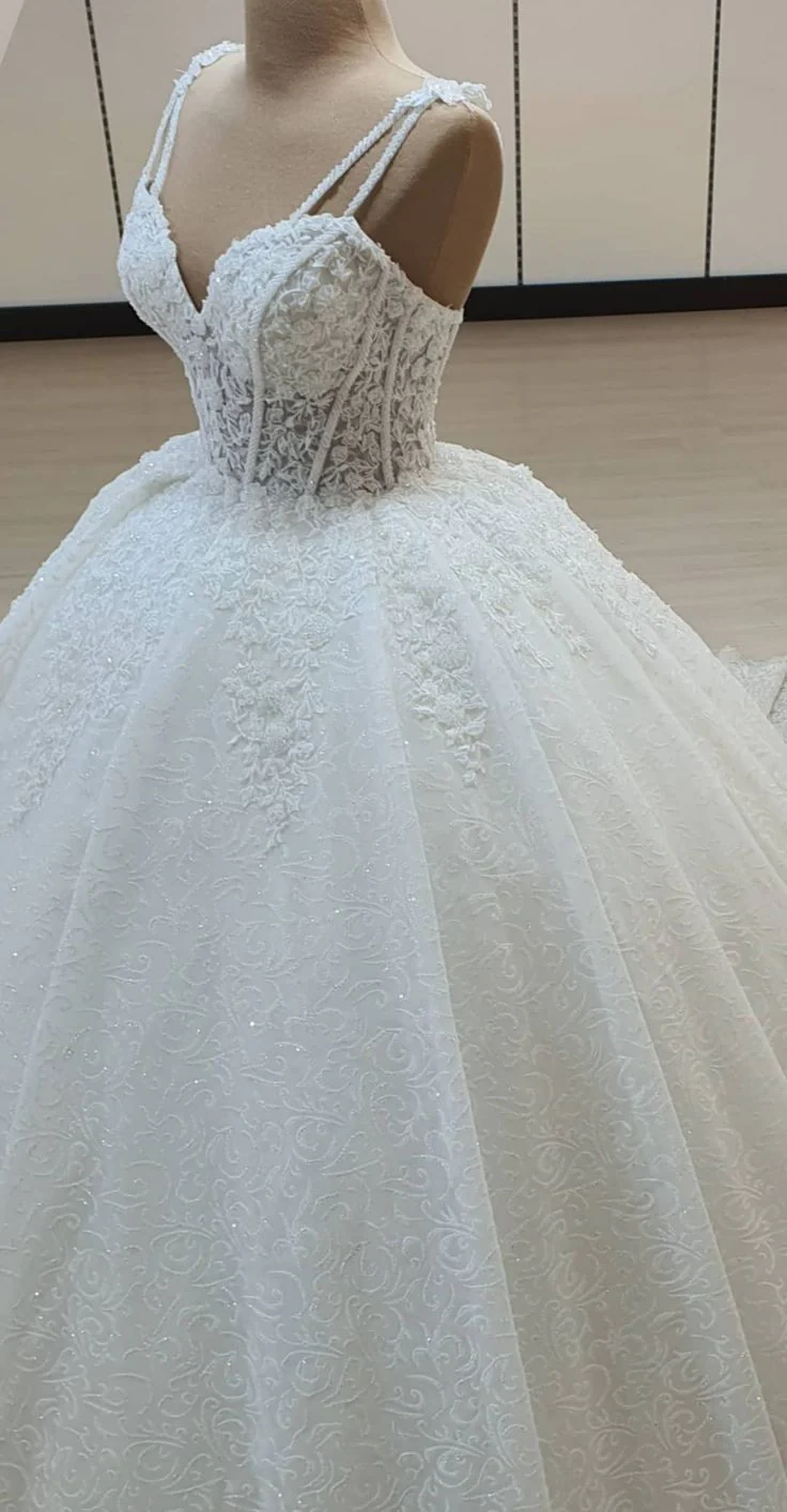 Classic Wedding Dress Ball Gown Spaghetti Straps White Lace Wedding Dresses Dreamy Bridal Gowns DH1227 - Deanwangkt