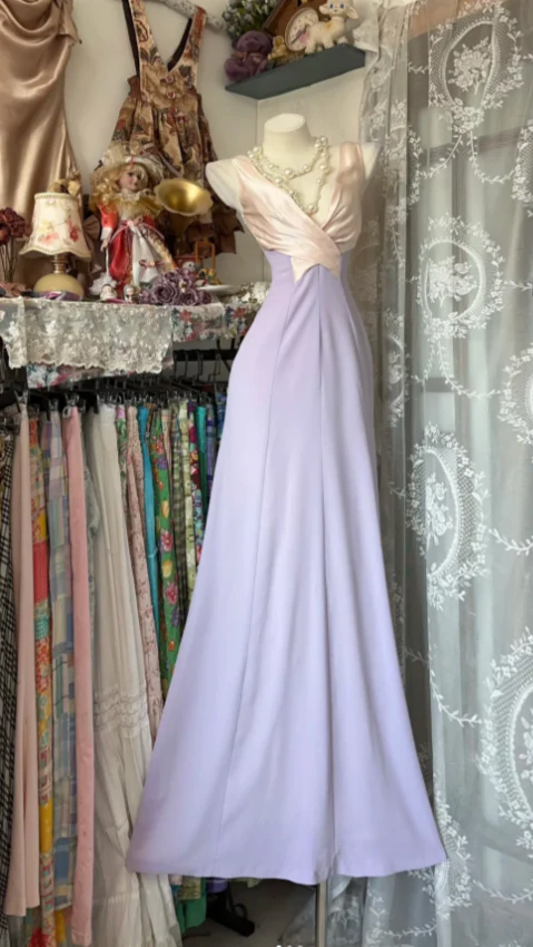 Chic V-neck Sheath Lilac Long Prom Dresses Sleeveless Chiffon Lilac Evening Dresses DP3834 - Deanwangkt