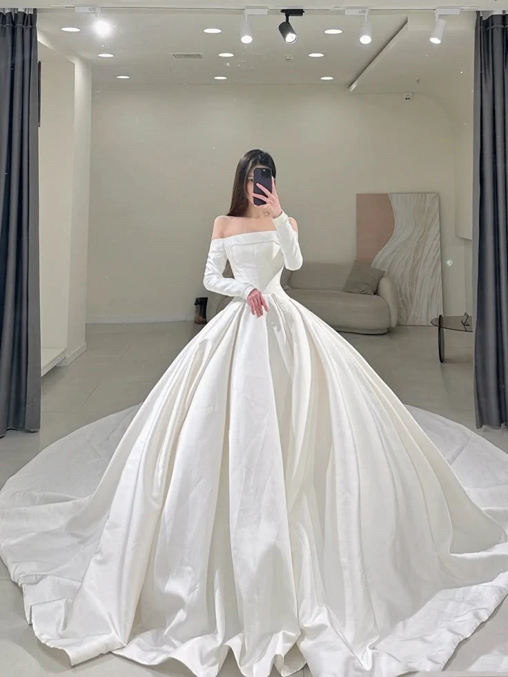 Princess Bridal Dress Ball Gown Off The Shoulder White Long Sleeves Wedding Dress Satin Wedding Dresses Modest Wedding Gowns DH1784 - Deanwangkt