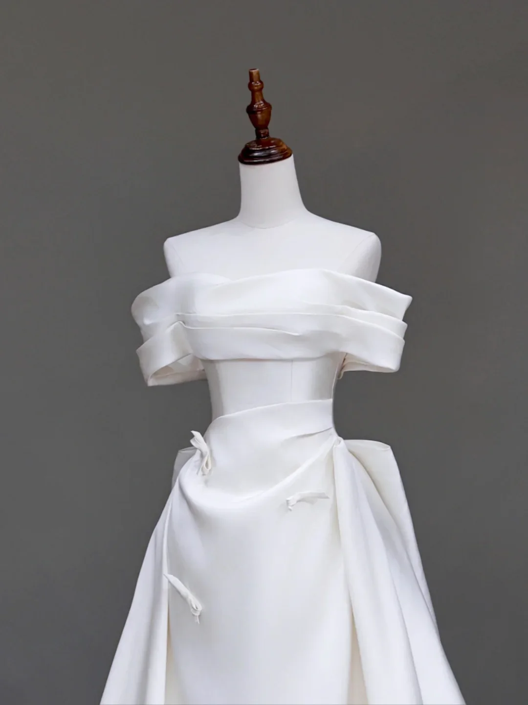 Unique Bridal Gown Ball Gown Off The Shoulder White Satin Wedding Dresses Bridal Gowns DP715 - Deanwangkt