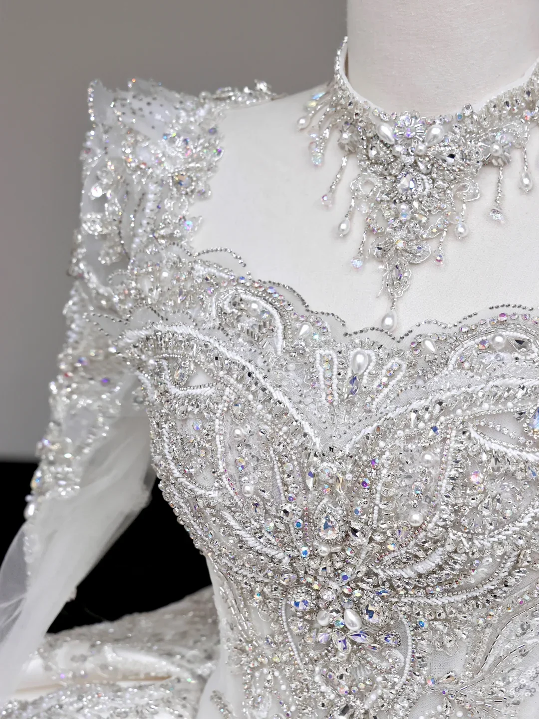 Unique Bridal Gown Ball Gown Sweetheart Long Sleeves White Sequin Wedding Dresses Bridal Gowns DP706 - Deanwangkt