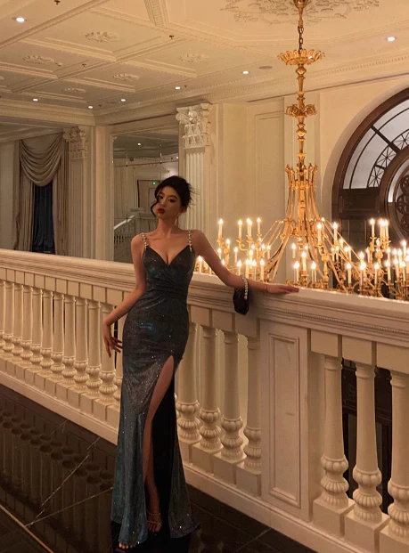 Elegant Glamour Sheath Straps Spaghetti Blue Sequin Slit Prom Gowns Party Dress Classy Gowns Evening Dresses DP1460 - Deanwangkt