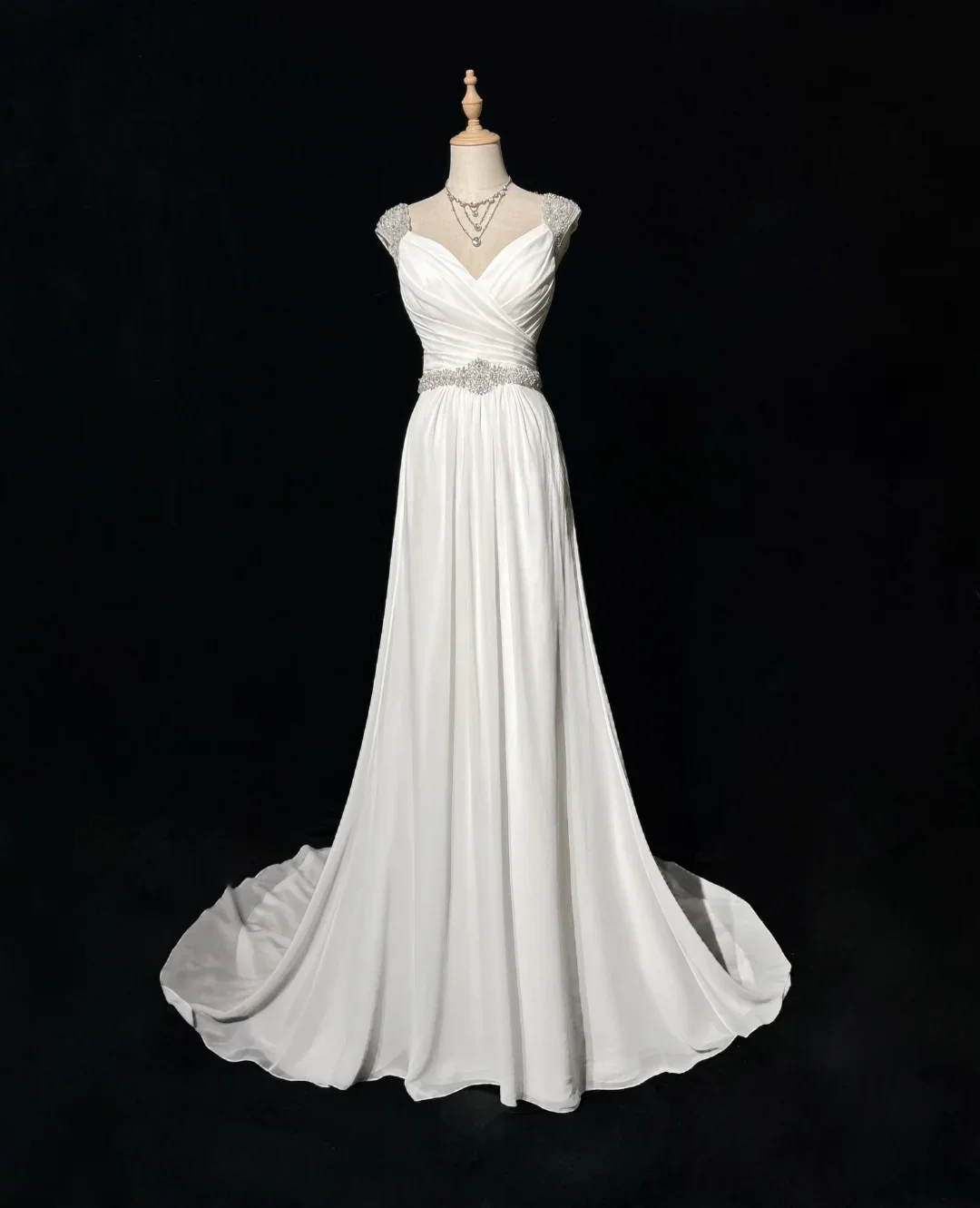 Vintage Bridal Dress A line Sweetheart Chiffon Silver Beads White Long Wedding Dress Retro Wedding Dresses Modest Wedding Gowns DH2678 - Deanwangkt