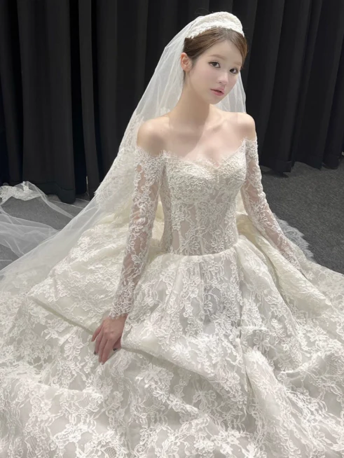 Modest Ball Gown Off-the-shoulder Bridal Dress White Tulle Lace Long Wedding Dress Elegant Applique Bridal Gowns DP2819 - Deanwangkt