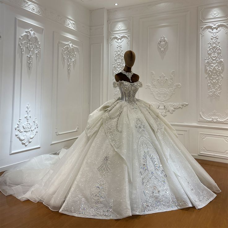 Chic Bridal Gown Wedding Dress Luxury Off The Shoulder Straps Lace Appliques Bridal Gowns DP628 - Deanwangkt