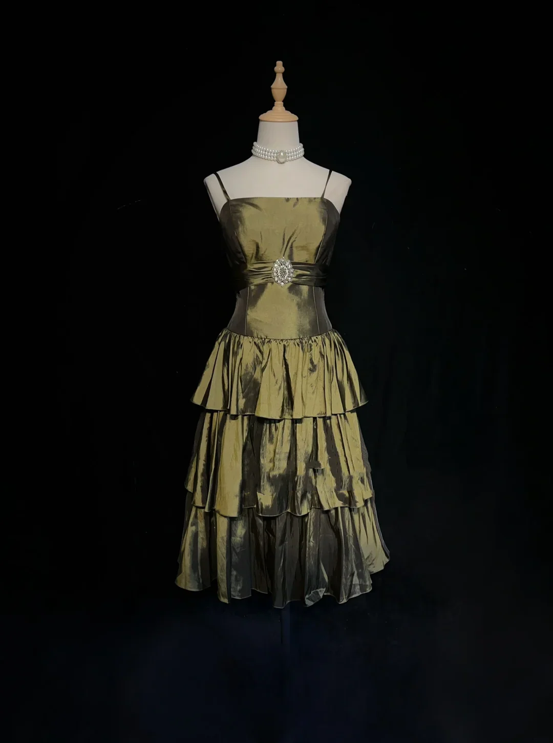 Vintage Ball Gown Spaghetti Straps Olive Green Taffeta Knee Length Formal 8th Grade Homecoming Dresses Middle School Prom Dress Hoco Outfits DH1442 - Deanwangkt