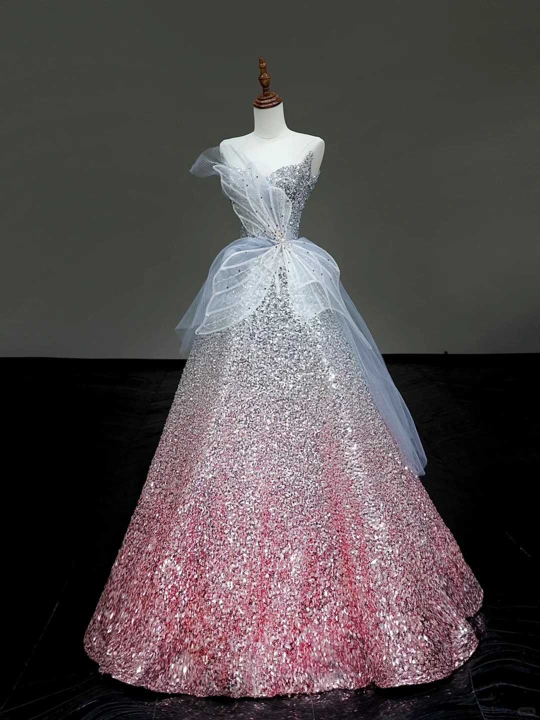 Elegant Glamour Ball Gown Sweetheart Sequin Silver Red Prom Dress Party Dress Evening Dresses DP887 - Deanwangkt