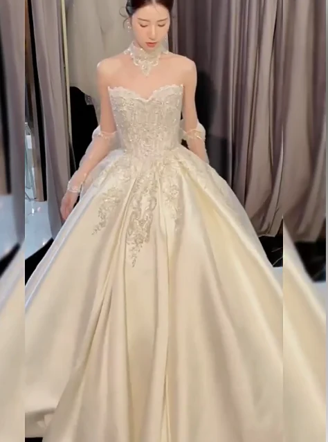 Romantic Wedding Gown Bridal Dress Ball Gown Strapless Wedding Dress White Lace Appliques Wedding Dresses Modest Wedding Gowns DH2040 - Deanwangkt