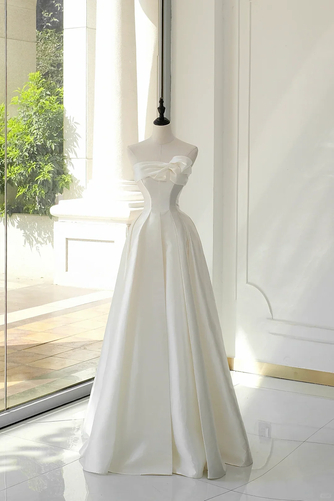 Timeless Bridal Gown A line Strapless Satin White Wedding Dresses Elegant Bridal Gowns DH895 - Deanwangkt