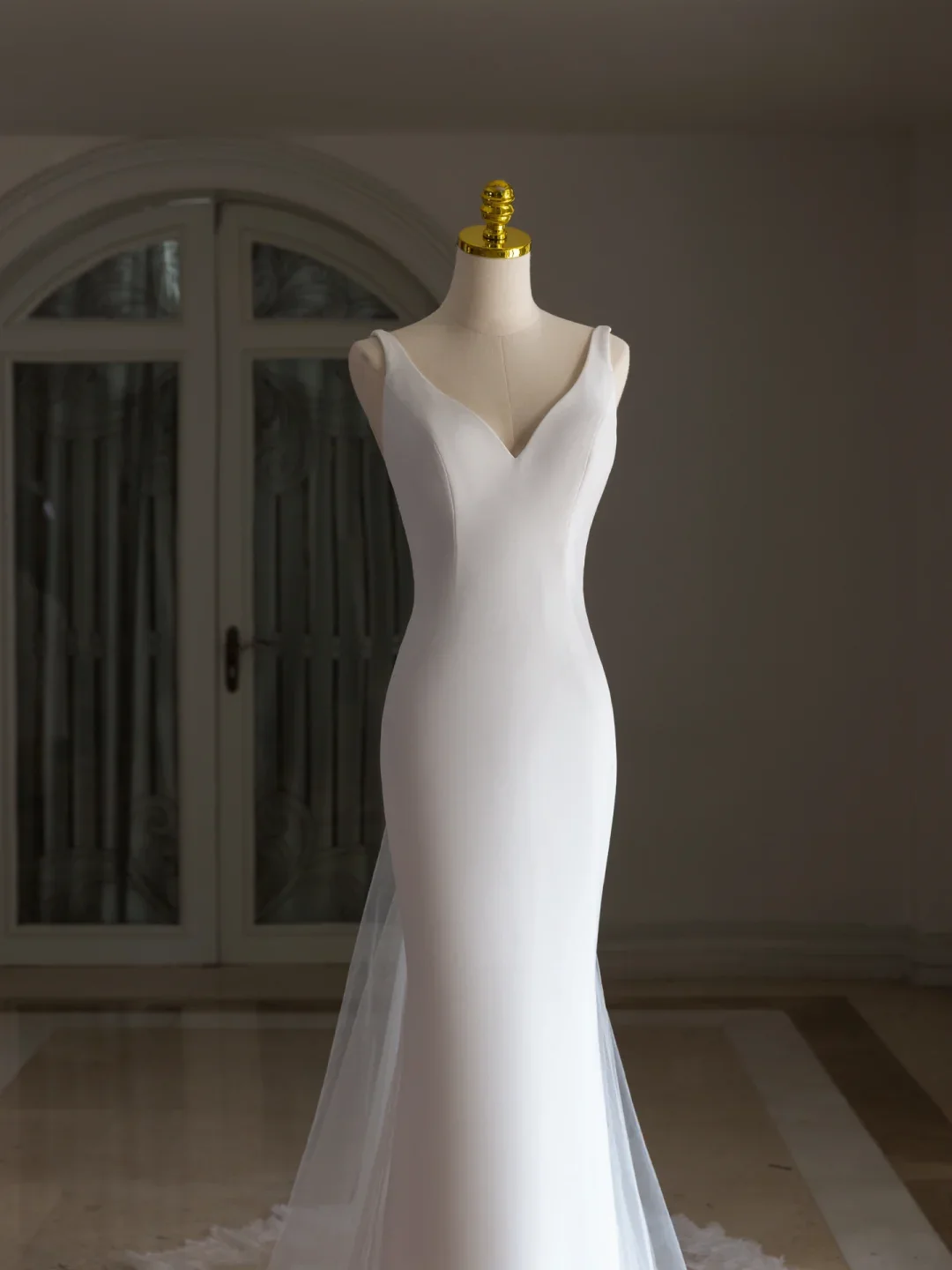 Simple Mermaid V Neck Satin White Wedding Dress Modest Wedding Dresses Princess Wedding Gowns DH1559 - Deanwangkt