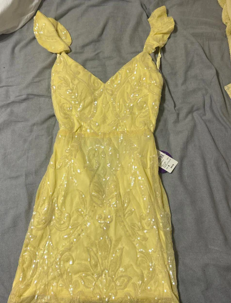 Pretty A line V Neck Yellow Sequin Formal Homecoming Dresses Short 21st Birthday Outfits Graduation Dress Mini Cocktail Dresses DH2270 - Deanwangkt