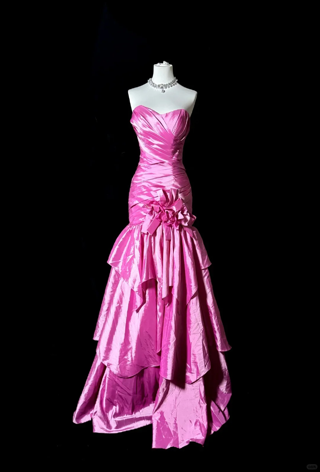 Vintage Mermaid Long Evening Dress Satin Elegant Birthday Prom Dress Sweetheart Neck Fuchsia Formal Dress DP2855 - Deanwangkt