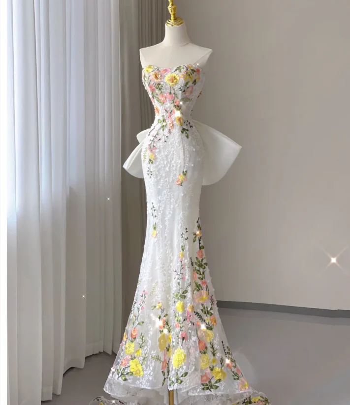 Pretty Mermaid Strapless Lace White Sleeveless Long Prom Dresses Evening Dresses DP446 - Deanwangkt