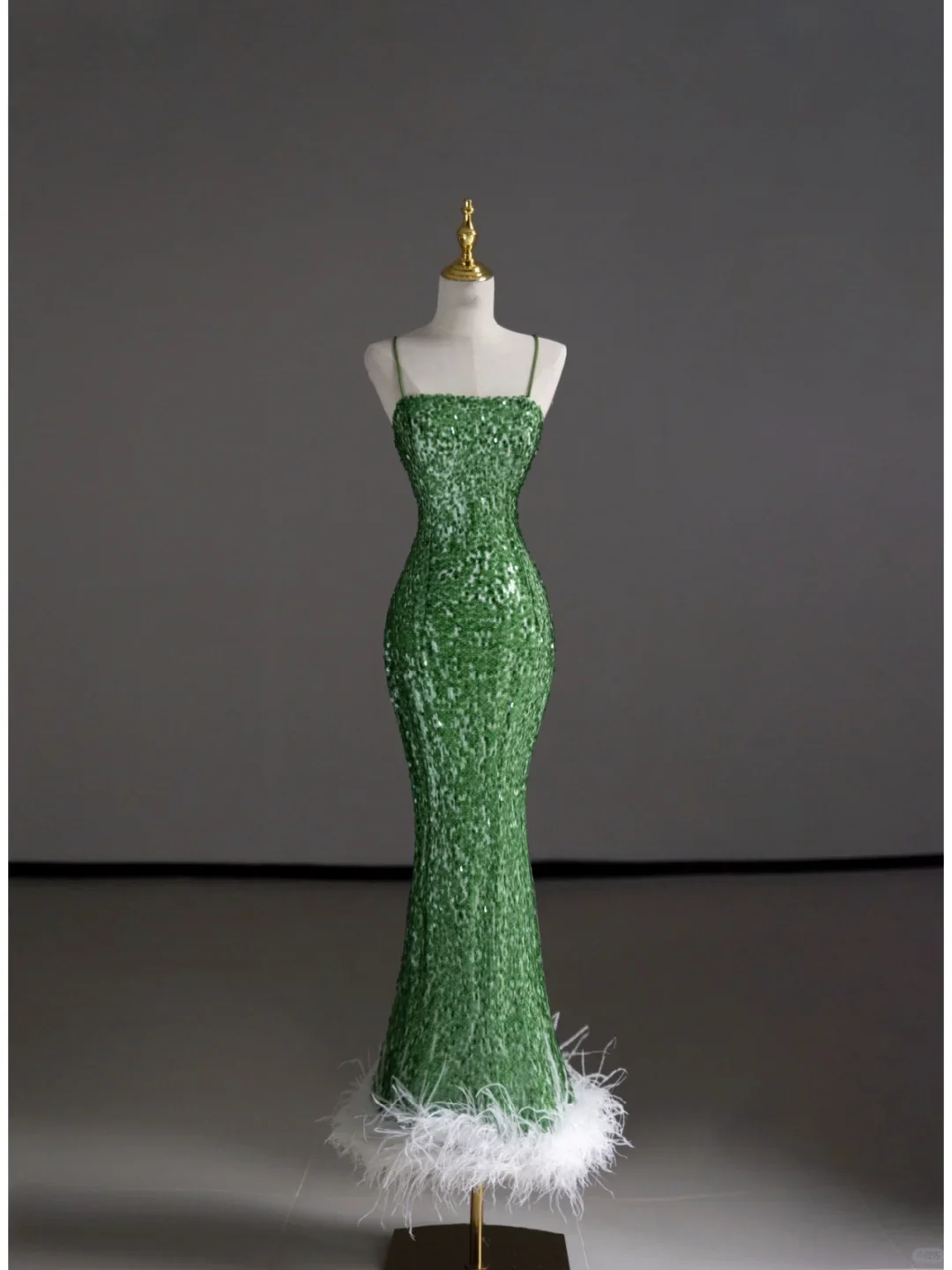 Gorgeous Sheath Spaghetti Straps Green Sleeveless Sequin Long Prom Dresses Graduation Dresses DP504 - Deanwangkt
