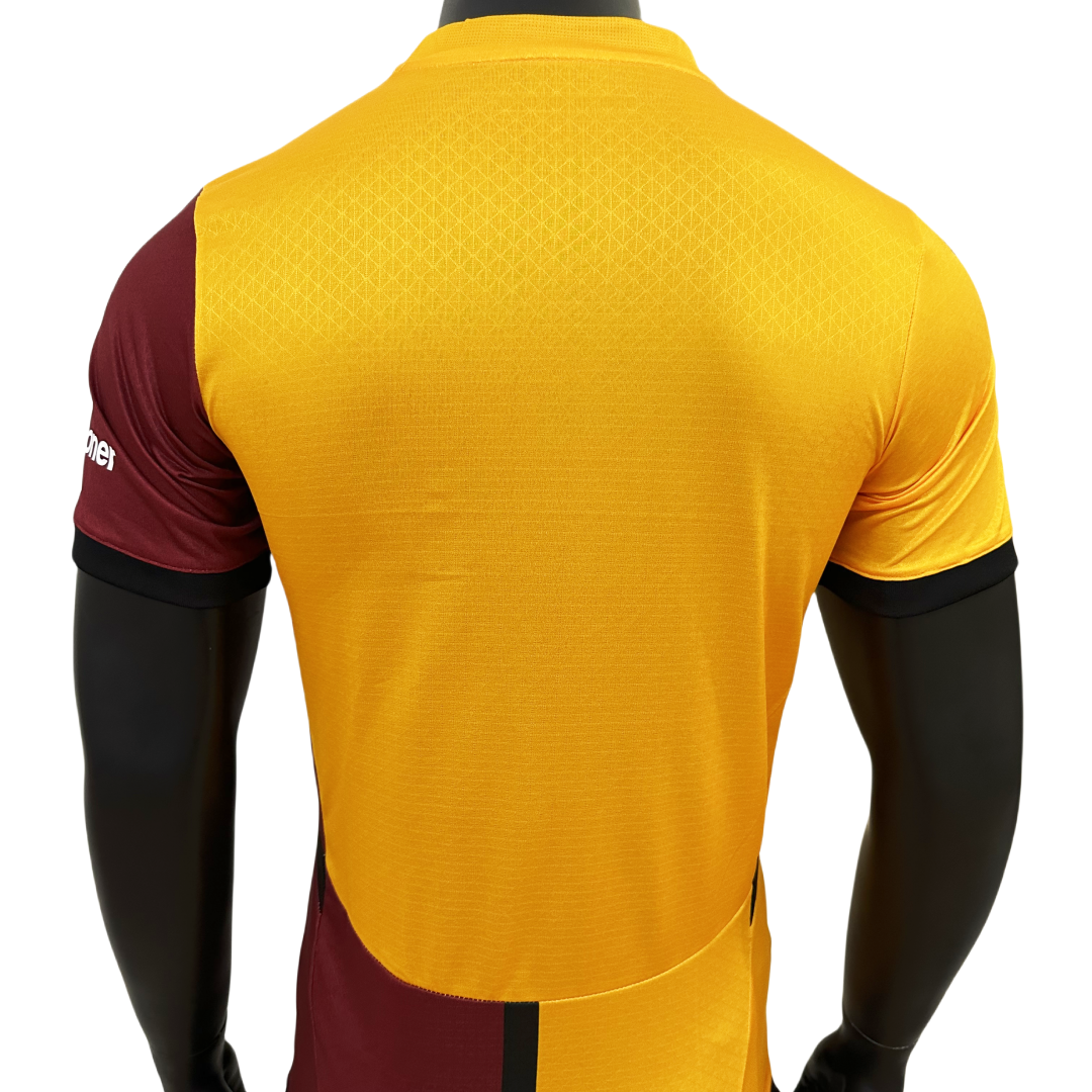 Player Version Galatasaray Home Jersey 2024/25