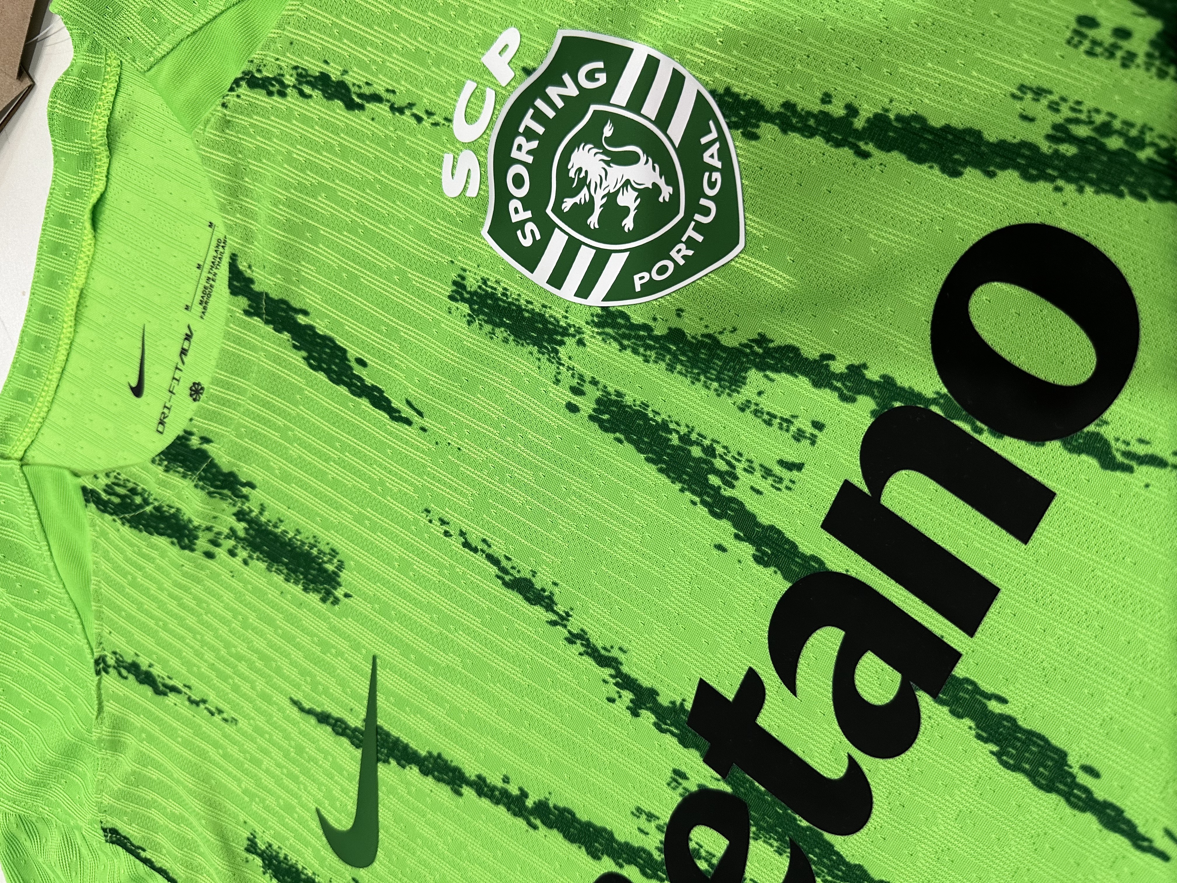 Player Version Sporting CP Fourth Jersey 2024/25