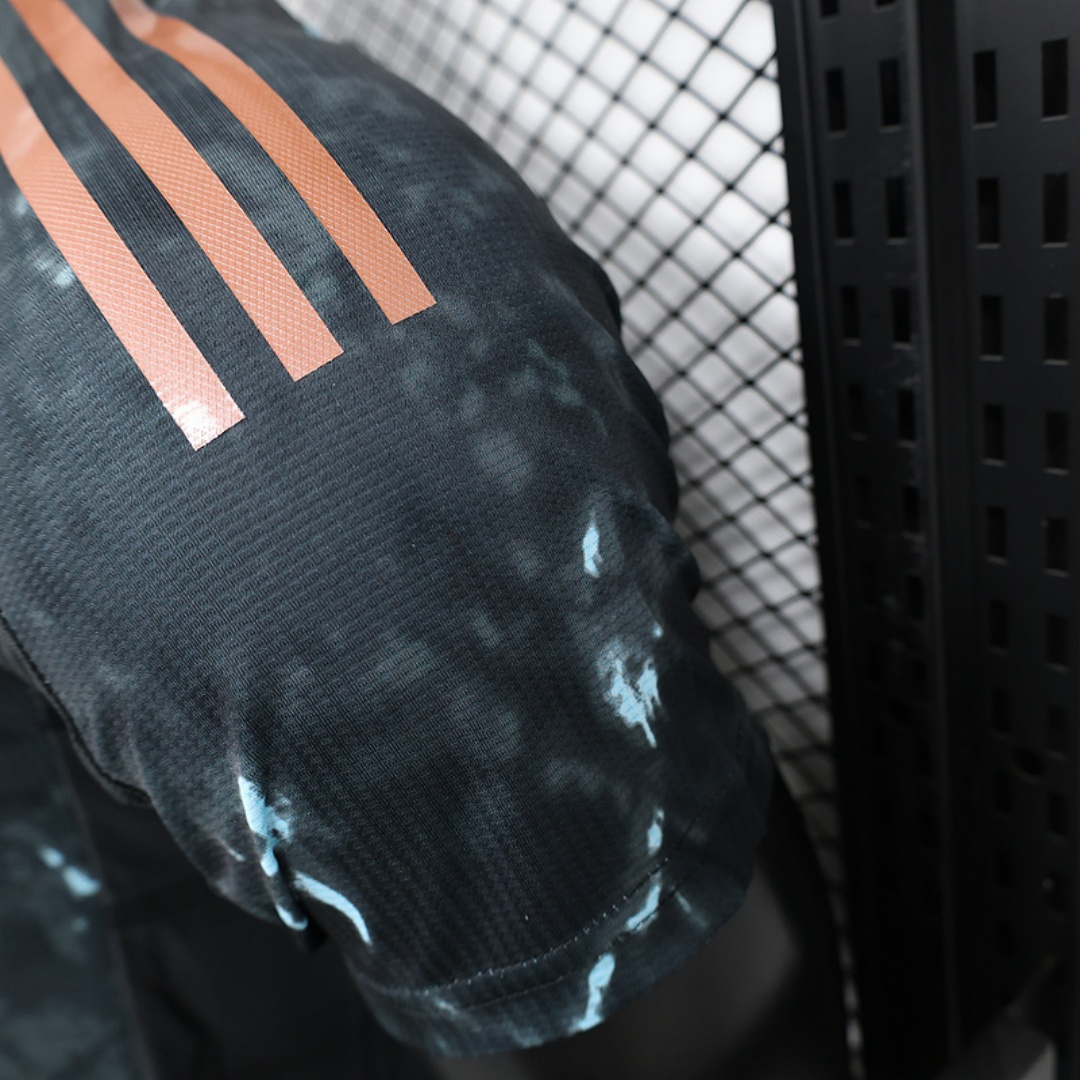 Player Version Bayern Munich Away Jersey 2024/25