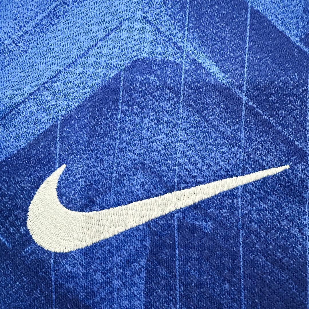 Chelsea Home Jersey 2025/26