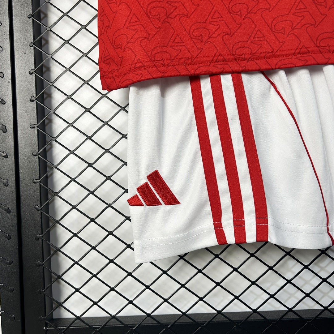 Kid's Arsenal Home Kit 2025/26