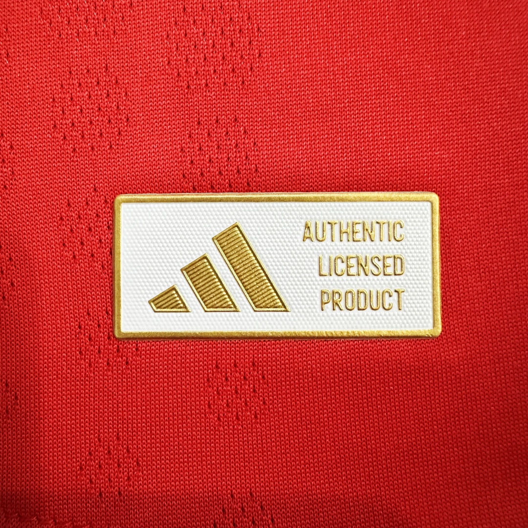 Player Version Benfica Home Jersey 2025/26