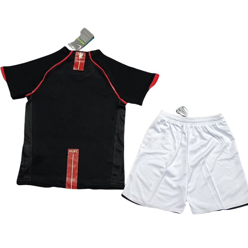 Kid's Retro Manchester United Away Kit 2007/08