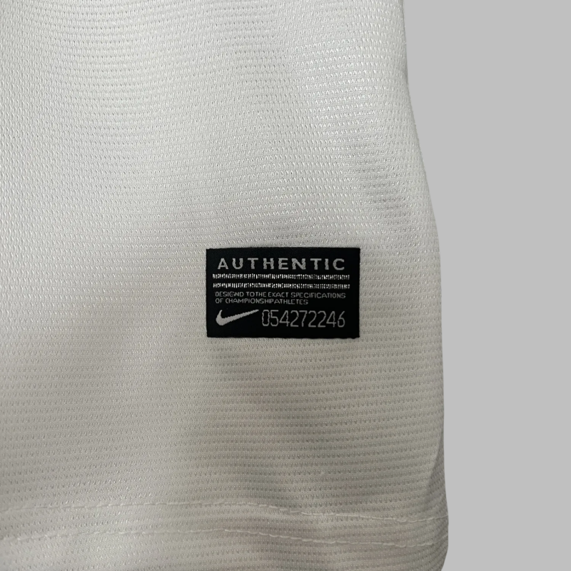 Kid's Retro Santos FC Home Kit 2011/12