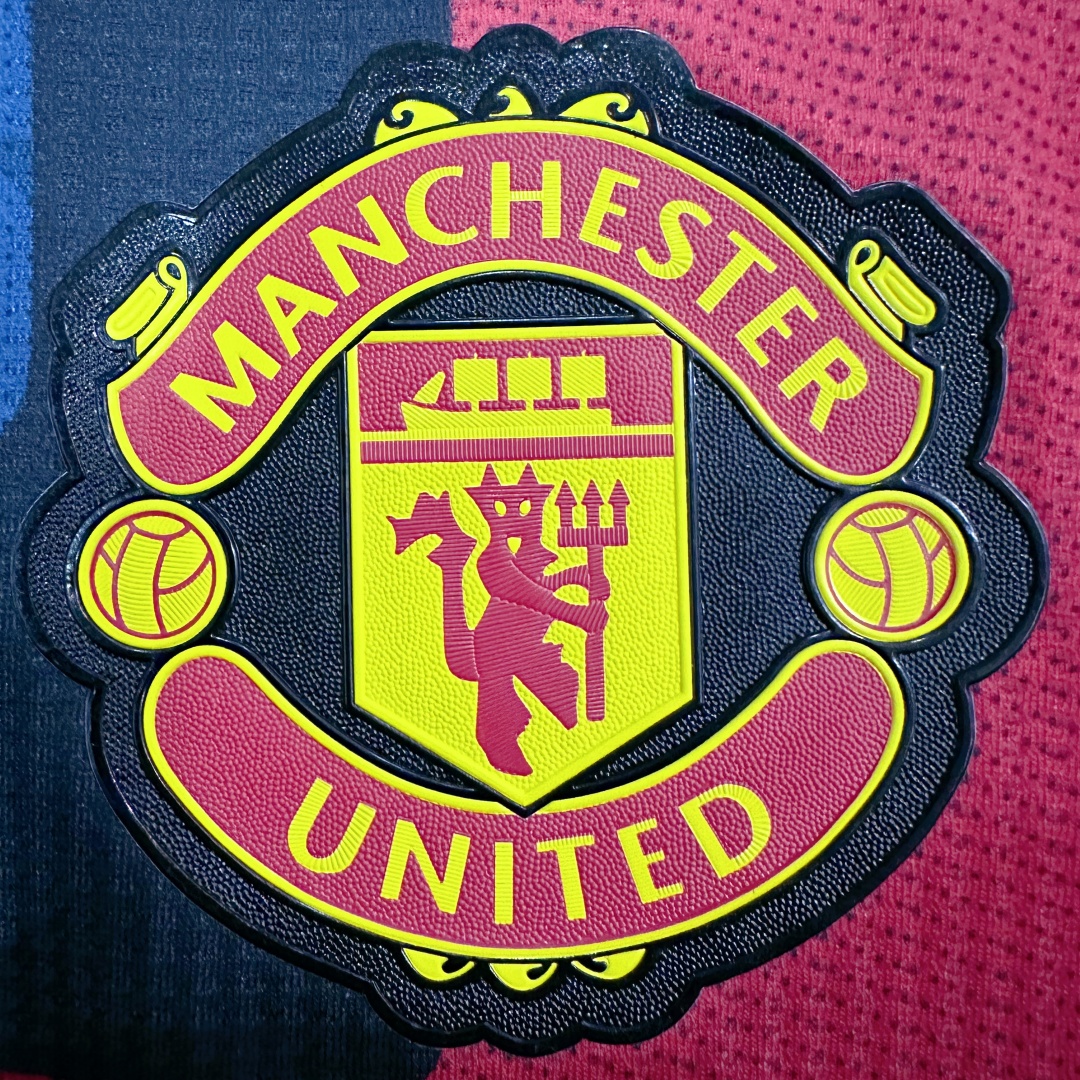Player Version Manchester United Pre-Match Jersey 2024/25