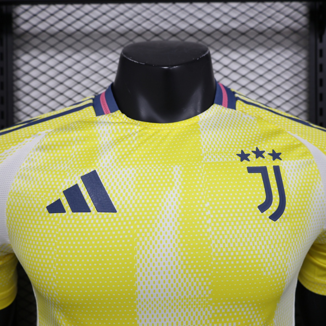 Player Version Juventus Away Jersey 2024/25