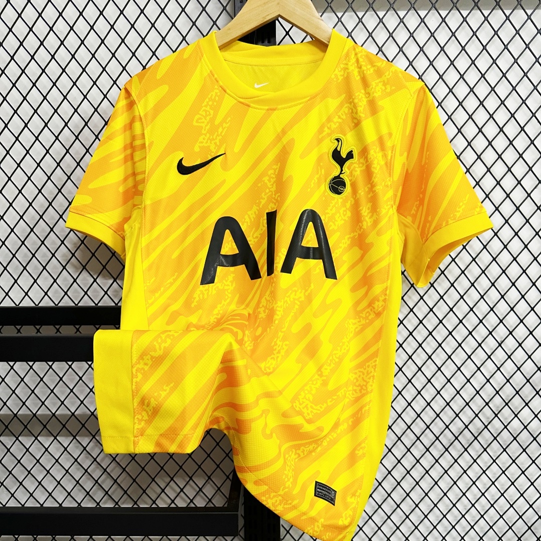 Tottenham Hotspur Goalkeeper Jersey 2024/25