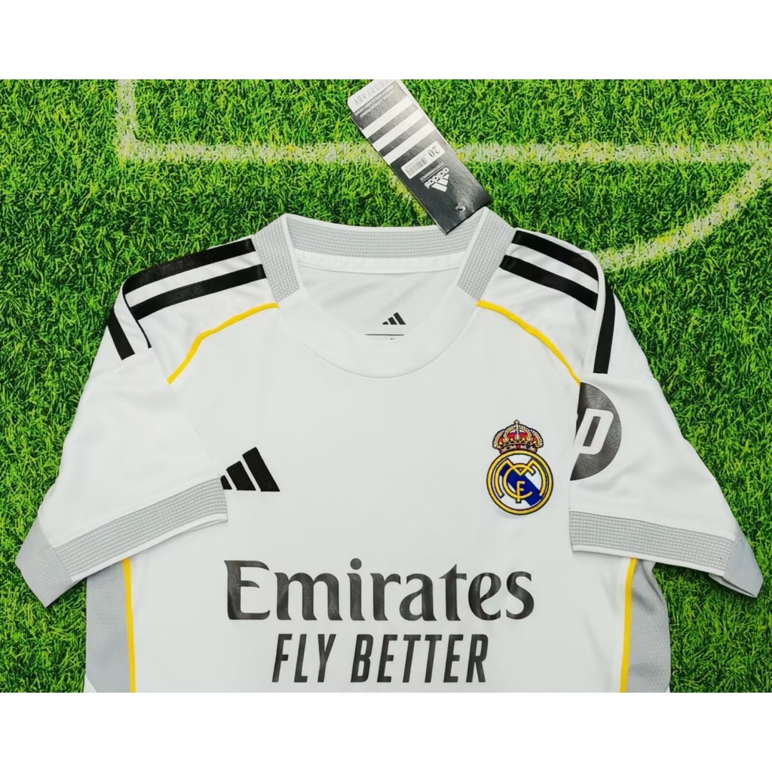 Kid's Real Madrid Home Kit 2025/26