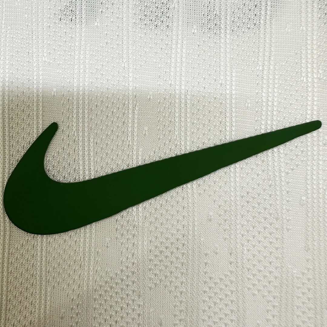 Player Version Sporting CP Away Jersey 2024/25