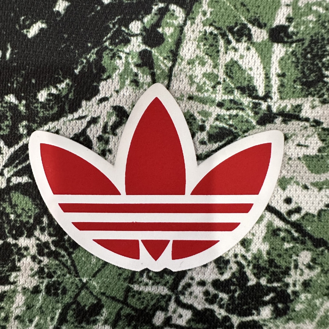 Player Version Manchester United x Stone Roses Jersey 2024/25