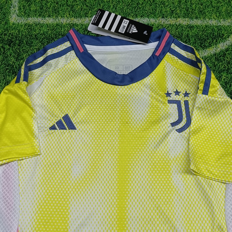 Kid's Juventus Away Jersey+Shorts 2024/25