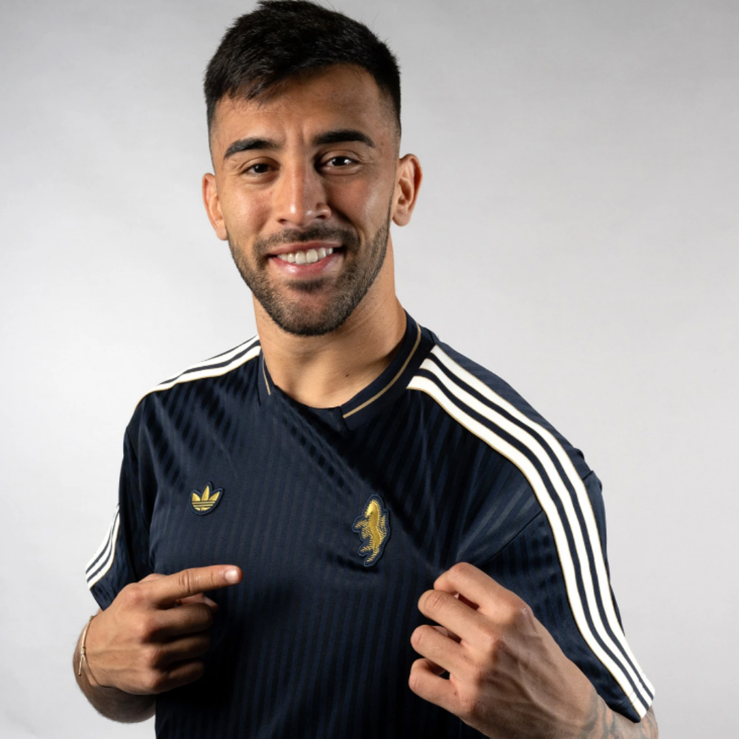 Player Version Juventus Terrace Icons Jersey 2025/26