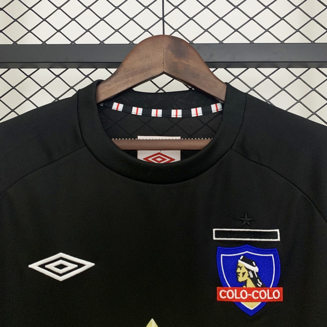 Retro Colo Colo Away Jersey 2011