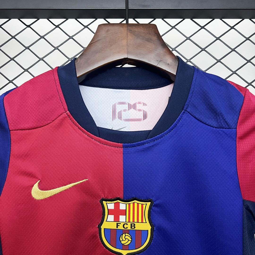 Kid's Barcelona x TRAVIS SCOTT Home Kit 2024/25