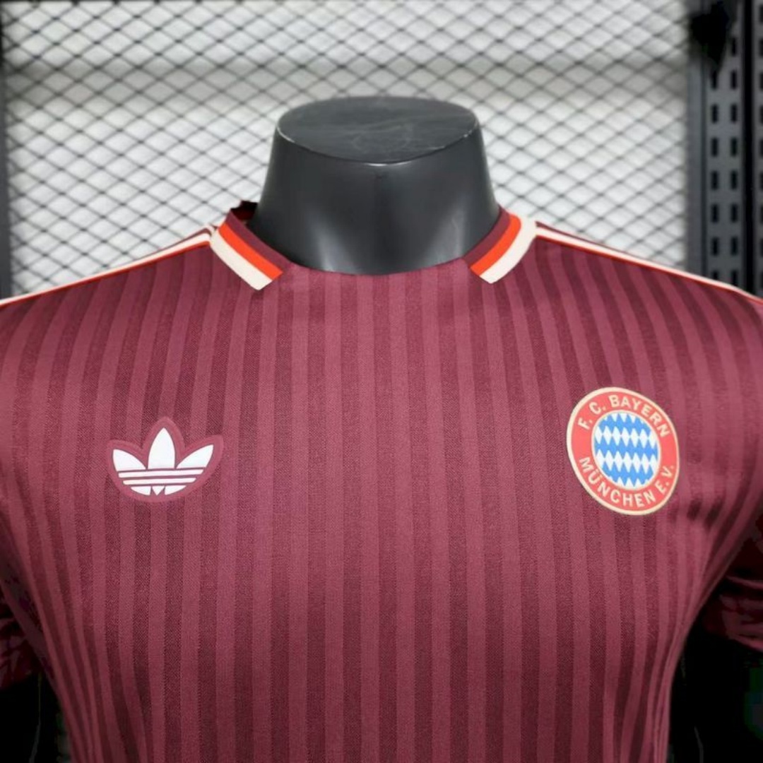 Player Version Bayern Munich Terrace Icons Jersey 2024/25