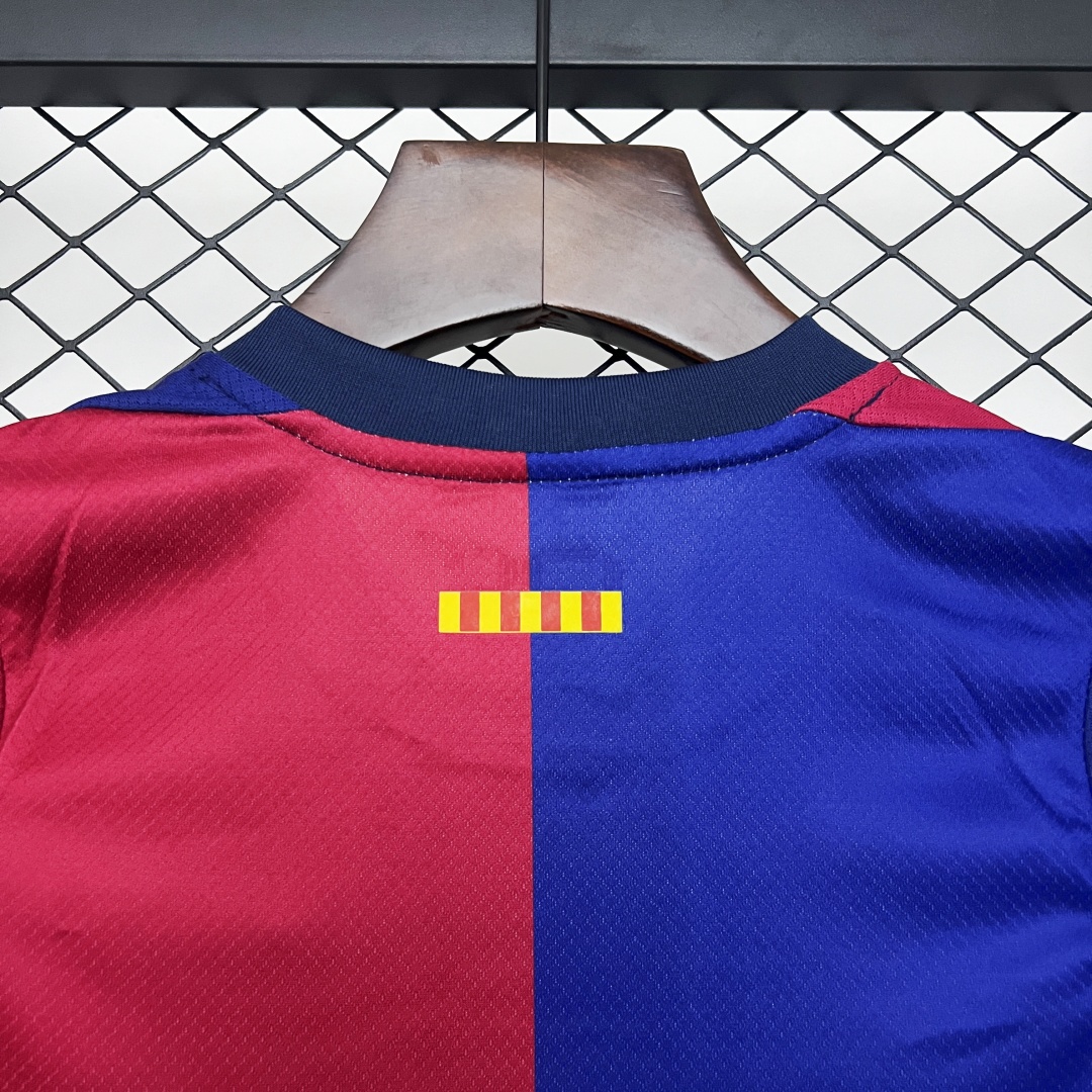 Kid's Barcelona x TRAVIS SCOTT Home Kit 2024/25