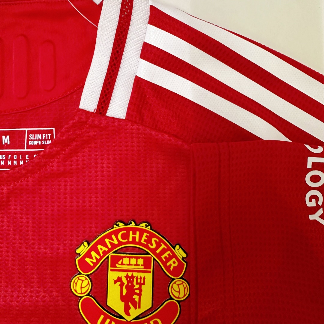 Player Version Manchester United Home Jersey 2024/25