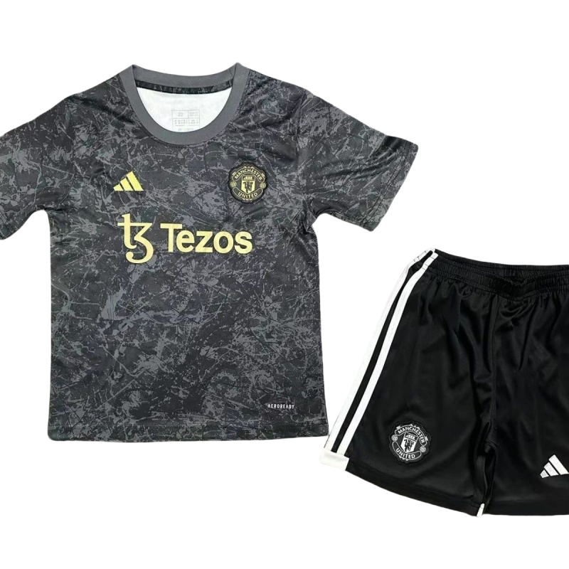 Kid's Manchester United Football Shirt Stone Pink/Grey 2024/25