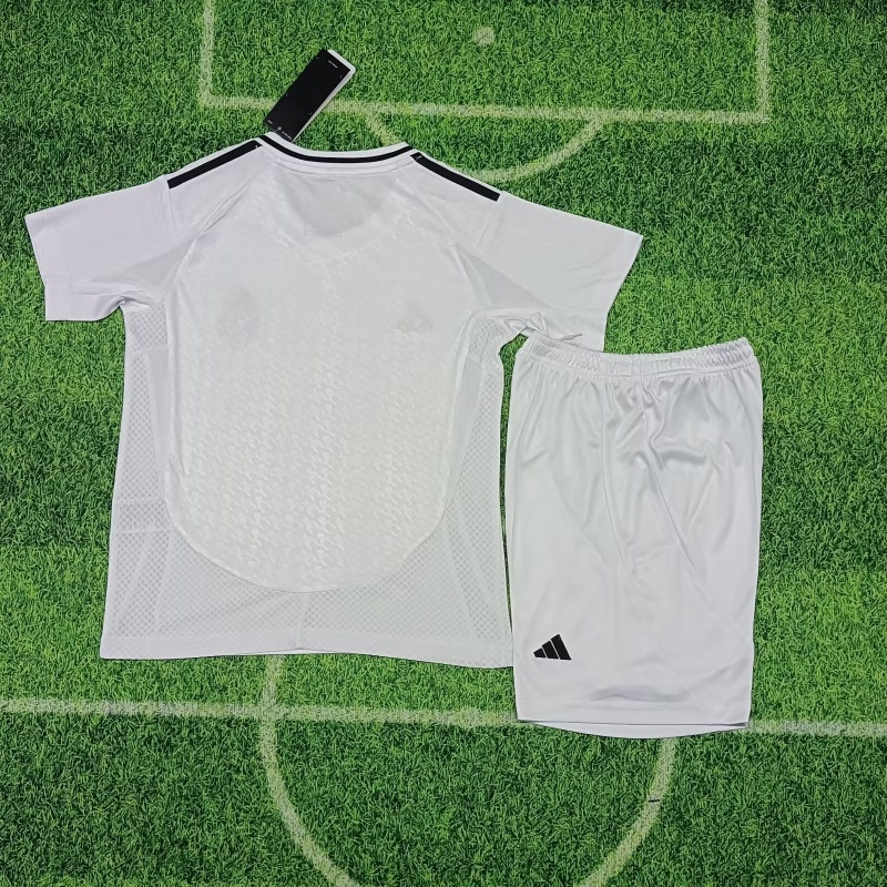 Kid's Real Madrid Home Jersey+Shorts 2024/25