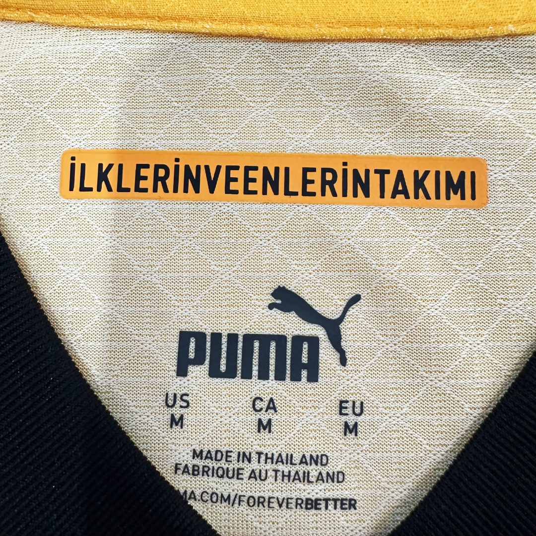 Player Version Galatasaray Home Jersey 2024/25